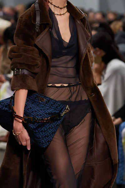 Look 121